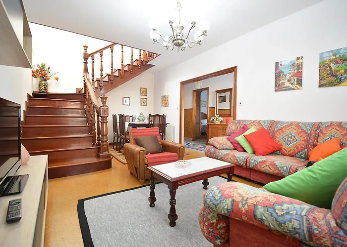 Casa Con Jardin En Vilanova De Arousa